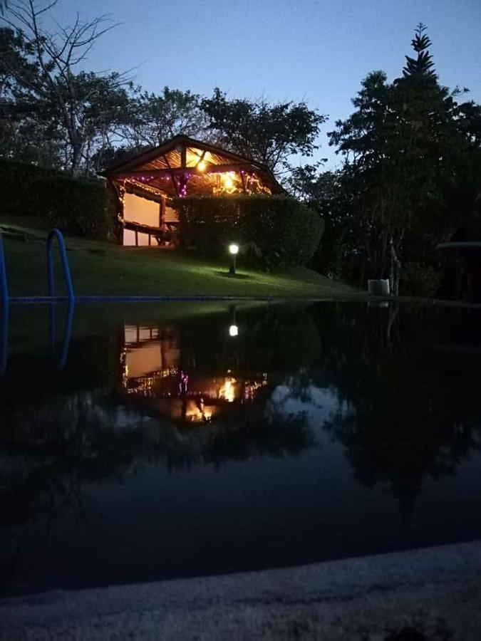 Pochote Lodge Guayabo  المظهر الخارجي الصورة